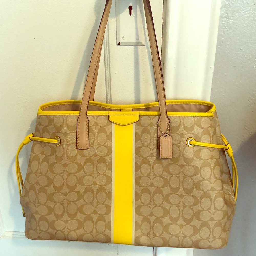 Coach Weekend Bag
